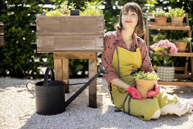 Schowki ogrodowe – jak wybrać idealny domek do ogrodu?